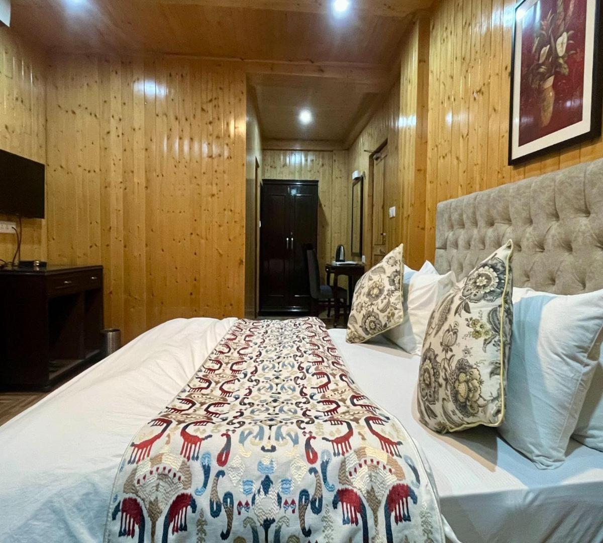 Snow Range Resort And Cottage Vashist Экстерьер фото