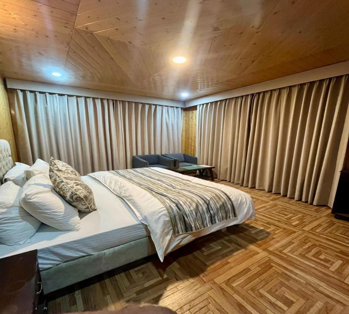 Snow Range Resort And Cottage Vashist Экстерьер фото