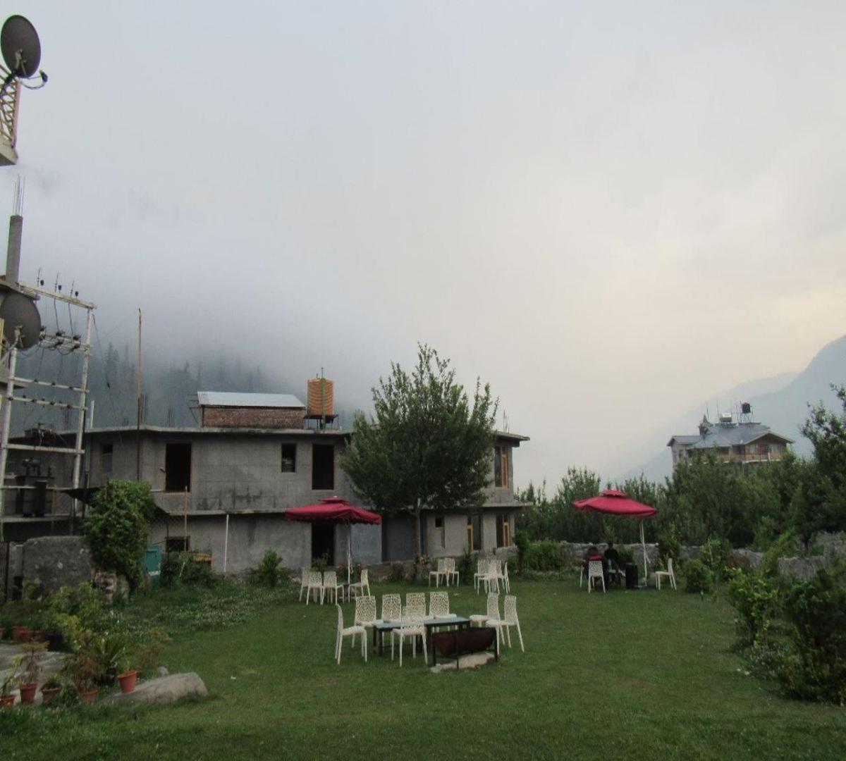 Snow Range Resort And Cottage Vashist Экстерьер фото